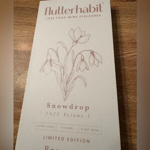 Flutterhabit Snowdrop Brunette Lashes Set- read